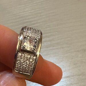 18k gold plated  Ring with Swarovski  Crystal Accent